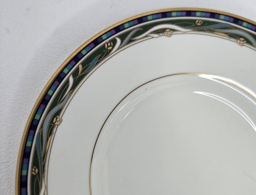 Vintage Mikasa Clarendon L3110 Bread/Butter/Saucer Plates Set of 4 Fine China - Picture 6 of 8