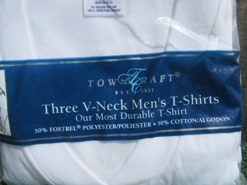 Vintage JCPenney Towncraft 3 Pack V-Neck T-Shirts Men's Size Medium BRAND NEW - Picture 2 of 5
