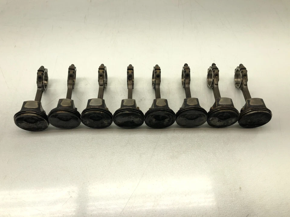 Infiniti QX56 QX80 2011-2017 5,6 L V8 motor pistón con juego de varillas X8 OEM. Foto 2 de 4