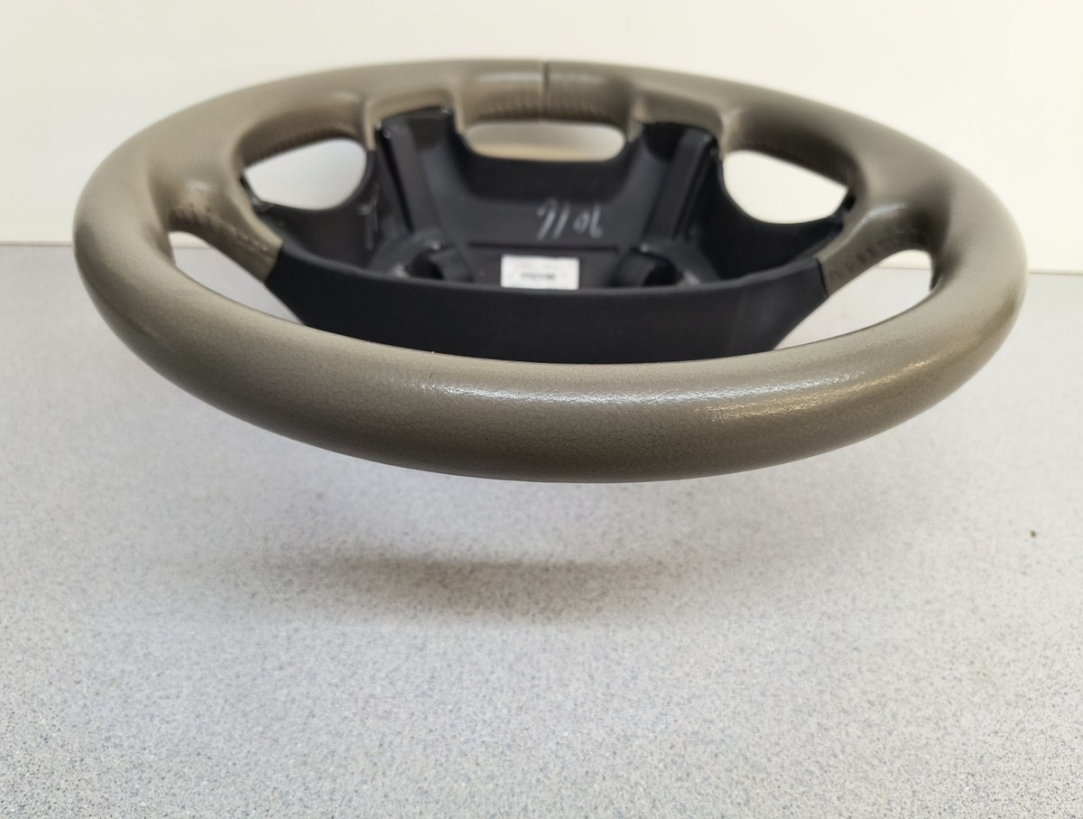 2001 2002 2003 2004 2005 2006 2007 Volvo XC70 V70 Steering Wheel