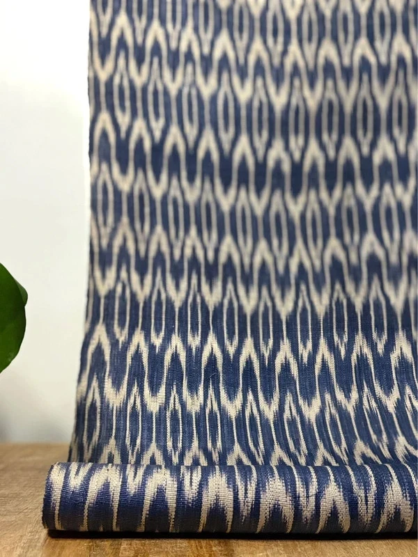 Rouleau de Tissu Style Ikat - Imprimé Bleu - 4 m - Dans l'esprit de Peter Dunha - Photo 4/4