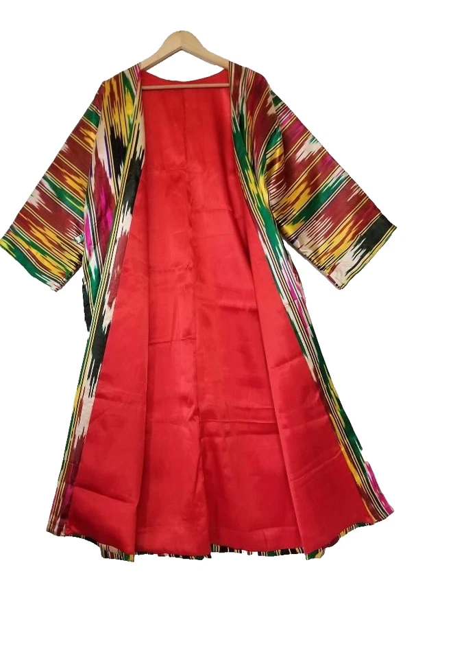 TRADITIONAL CENTRAL ASIAN UZBEK IKAT DESIGN KHAN ATLAS CHAPPAN (ROBE) - M/L - Image 4 of 4
