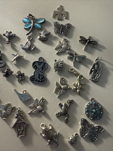 Vintage-Now Lot Of 32 Reptiles  Nature Pendants Charms Craft Jewelry Redesign - Picture 3 of 3