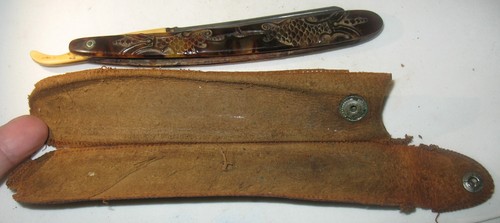 Antigua maquinilla de afeitar recta de perfección con mango ornamentado con funda de cuero como está - Imagen 19 de 20