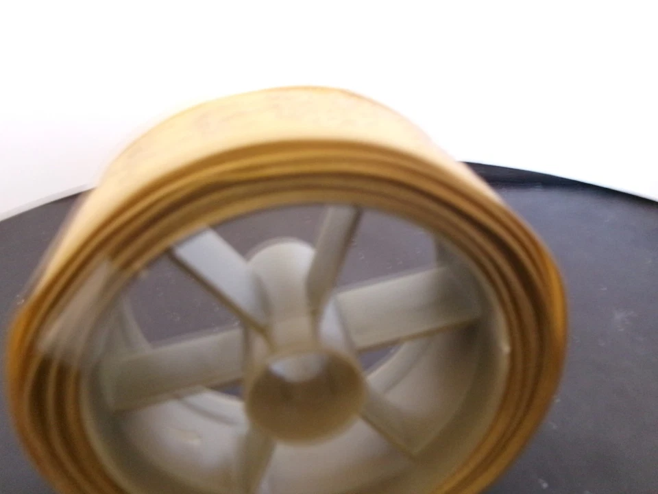 Member's Mark Pre. Wired Ribbon 1.5" Wide x 3 yds & 4 Yds(2pc)=7yd gold glitter - Image 2 of 4