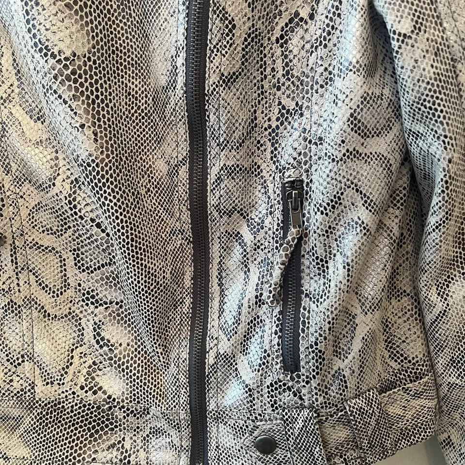 Kut from the Kloth Snakeskin Print Moto Jacket Women's Size Medium - Image 2 of 4