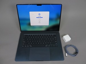 MacBook Air M2 16GB/256GB / ミッドナイト　15インチ Apple MacBook Air 13