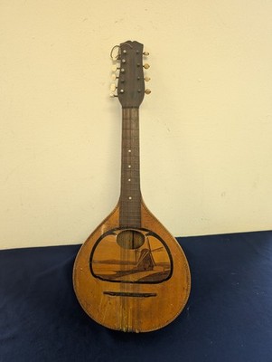 Uralte Mandoline