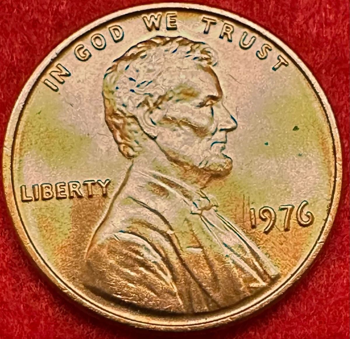 25+ Uncirculated Uncertified 1976 Lincoln Memorial Small Cents