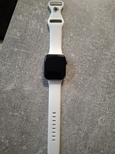 Apple Watch SE 44mm Aluminiumgehäuse- Grau m...