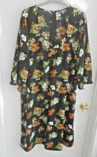 “STUDIO” GORGEOUS BLACK FLORAL PRINT FIT & FLARE MIDI DRESS - SIZE 22 - NEW!!!