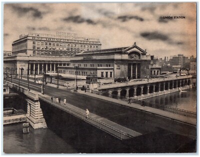 Chicago Illinois IL Postcard Union Station Depot Jumbo Giant Bridge Car Scene