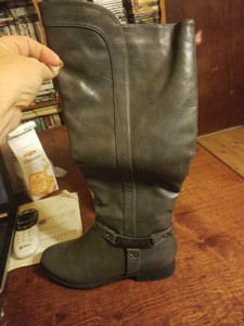 nicole boots