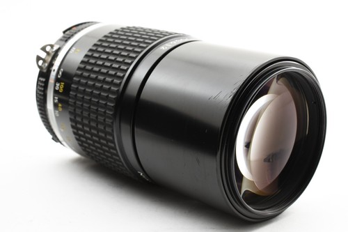 【Exc+5】Nikon MF Ai-s 200mm f/4 telephoto lens from Japan - Picture 4 of 12