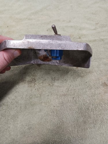 STOCK HARLEY IRONHEAD SHOVELHEAD HEADLIGHT VISOR/MOUNT FOR 1971-1973 FX XL - Picture 3 of 10