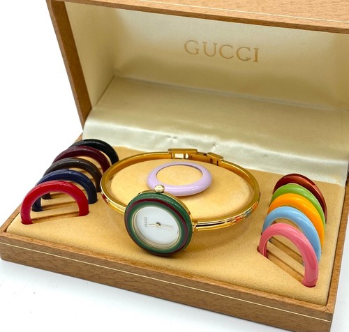 Gucci Change Bezel 12 Colors White / Gold Dial Ladies Watch Boxed On Working - Picture 3 of 7