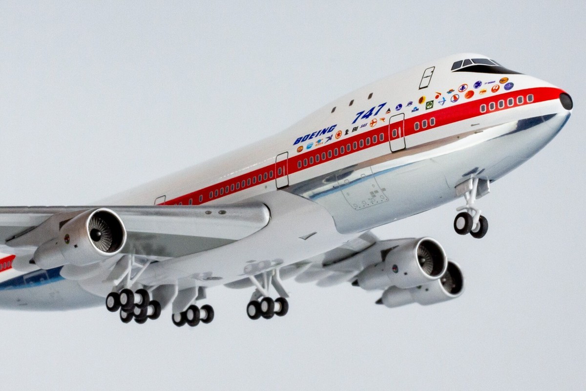Boeing House Color B747-100 Reg: N7470 NG ( LITE COLLECTION