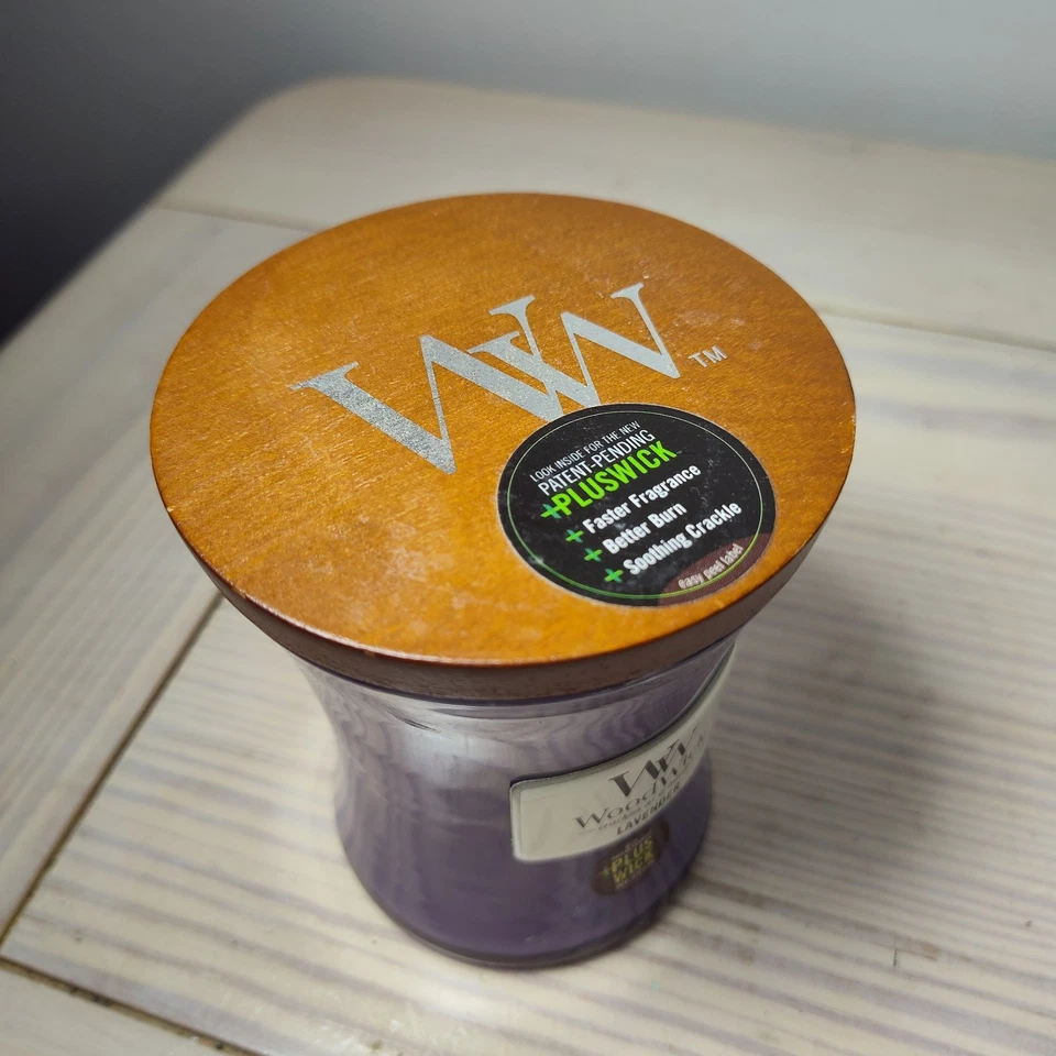 Vela perfumada WoodWick + velas reloj de arena mediano lavanda rara  Foto 3 de 4