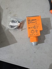IFM EFECTOR DIFFUSE SENSOR OM0010  NEW