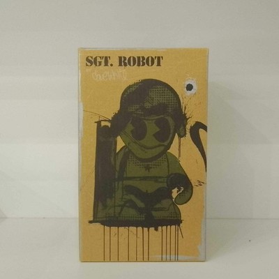 Black - SGT. ROBOT Dave White Kidrobot