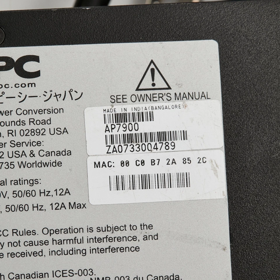 Unidad de distribución de energía de red de 12 salidas PDU para rack conmutada APC AP7900 Foto 4 de 4