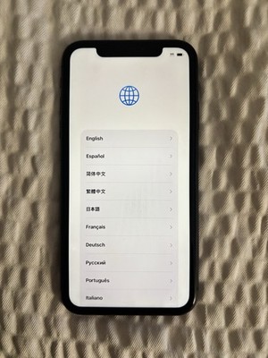 iPhone 11 Unlocked Used 64gb Battery Health 76%