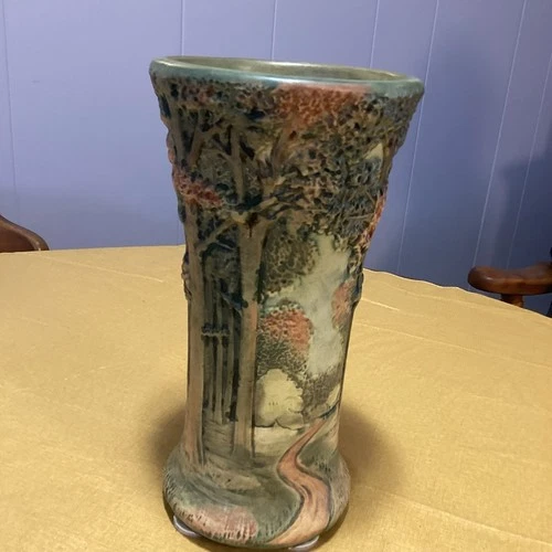 ANTIQUE  WELLER FOREST TREE WOODCRAFT  ART POTTERY FLOWER COUNTRY VASE 10”