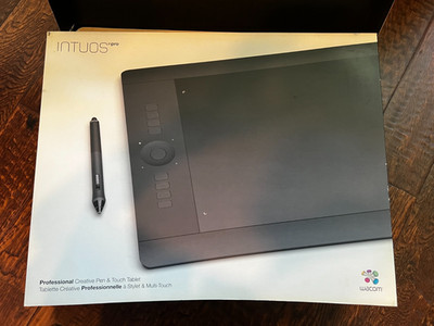 Wacom Intuos Pro PTH-851 /K Graphic Pen Tablet [Large] + Wireless Kit: Open Box