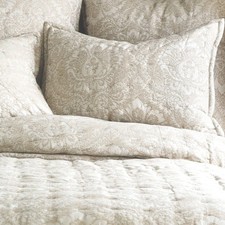 Navar Quilt