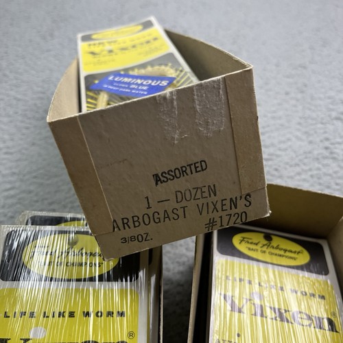 Vintage Fred Arbogast Vixen Fishing Lure Worms & Flip N Slip Worms Lot 43 Total - Picture 7 of 17