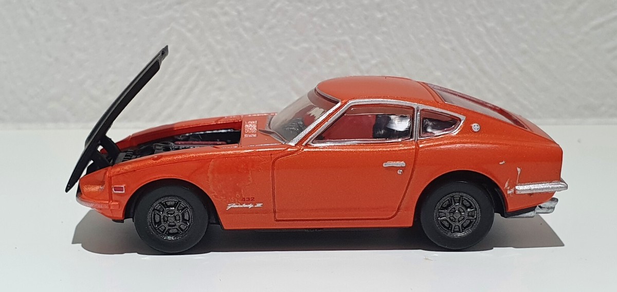 TOMICA DATSUN ミニカー オレンジ 1/64 Takara Tomy DATSUN NISSAN FAIRLADY Z S30 ORANGE Model