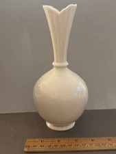 LENOX MINIMALIST BULBOUS IVORY MCM DECO 7 3/4" BUD VASE VINTAGE