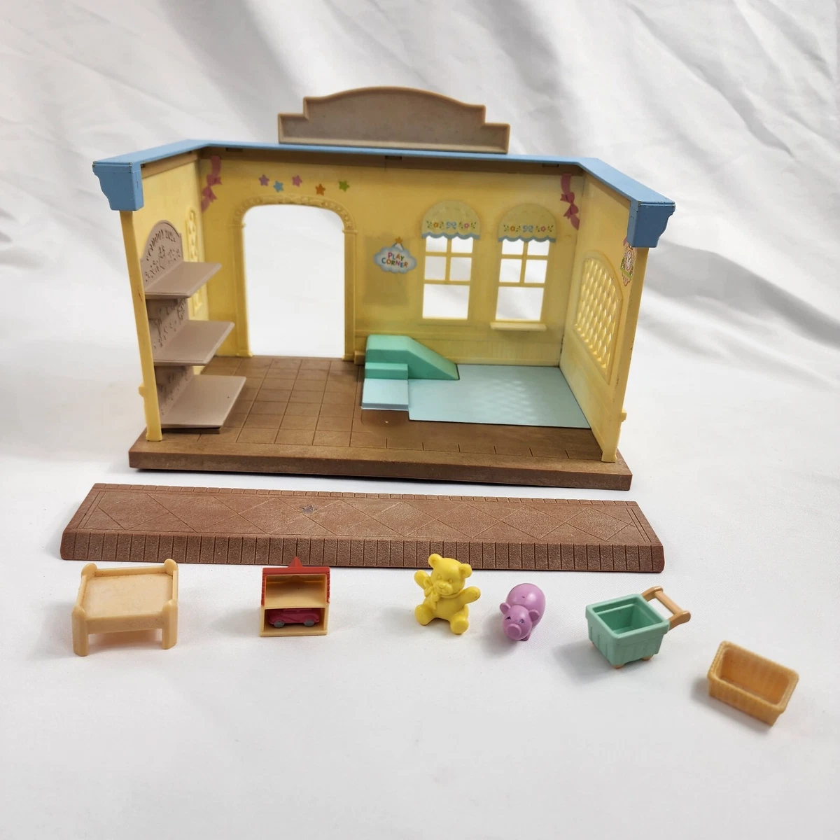 Calico Critters Toy Shop W Accessories Sylvanian Families Main Street Play Set