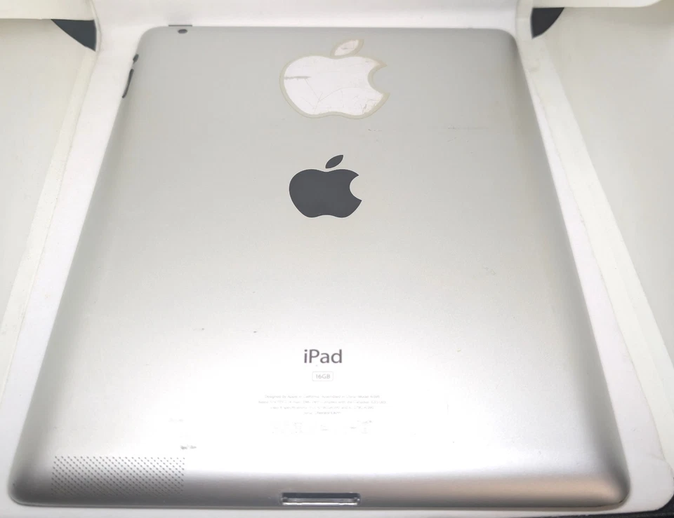 Tablet Apple Ipad 3rd Generation Wi-Fi 16 Gb Bianco A1395 Terza Generazione - Immagine 3 di 4