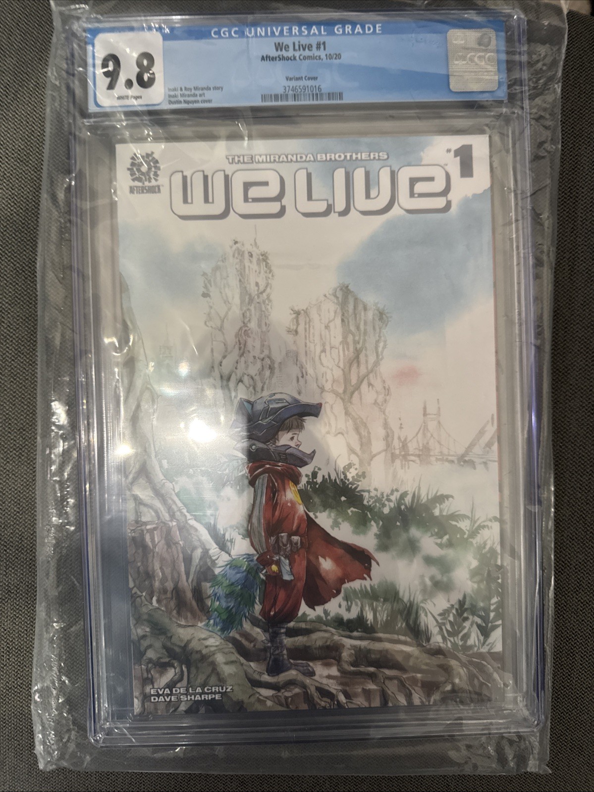 We Live #1 サイン・スケッチ入り CGC 9.8 アメコミリーフ We Live #1 Value - GoCollect