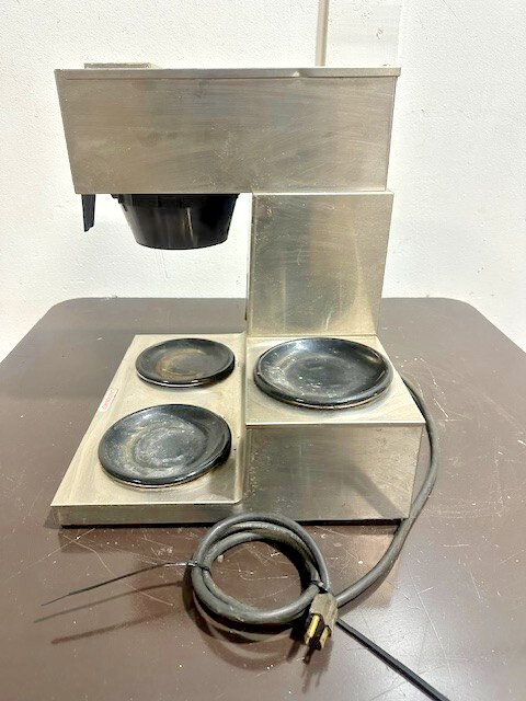 BLOOMFIELD KOFFEE KING MODEL 8571, 3 TIERD WARMER WITH BREWER W/ 2 CARAFES