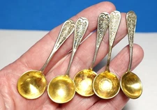 ANTIQUE 800 SILVER GOLD SALT CAVIAR SP0ON LOT OF 5  17.4 GRAMS