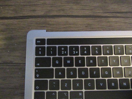 Apple Macbook Pro 13" A2251 2020 reposamanos genuino Reino Unido teclado gris - #MB47 - Imagen 2 de 8