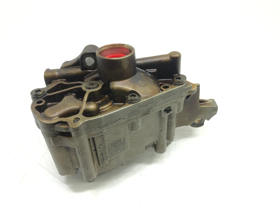 2012-2017 BMW 640i F06 3,0 л ТУРБОМОТОР МАСЛЯНЫЙ ЖИДКОСТНЫЙ НАСОС OEM. - Изображение 2 из 4