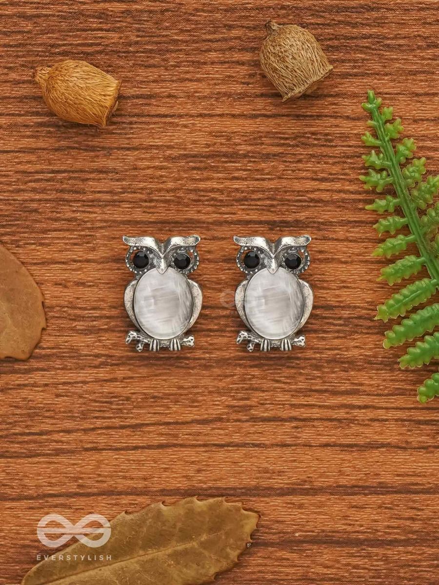 EVERSTYLISH The Little Embellished Owls - Pequeños pendientes de baratija (gris)