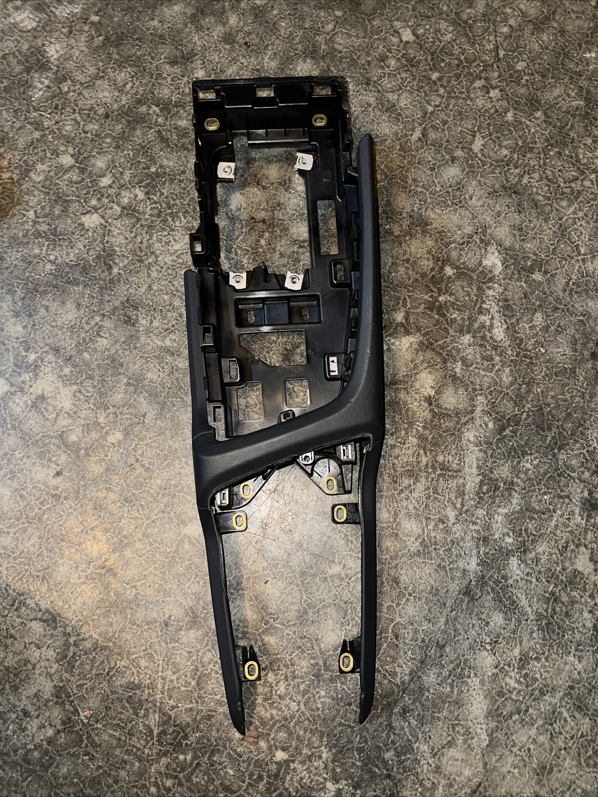 17-19 AUDI R8 CENTER CONSOLE TRIM OEM 4S1-864-357-D-25D (Black) No Broken Clips
