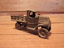 Vintage 1930s A. C. WILLIAMS 4.75" CAST IRON MACK C-CAB STAKE TRUCK