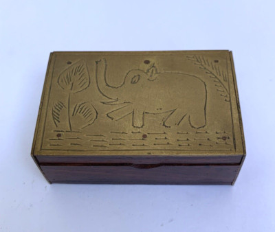 Elephant Wood and Brass Engraved Box Small Handmade Antique Collector Object