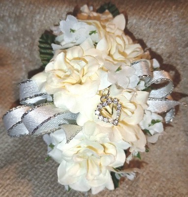 NEW 5'' Artificial Ivory Rose Wrist Corsage W/ Heart Rhinestone Charm Silver Bow