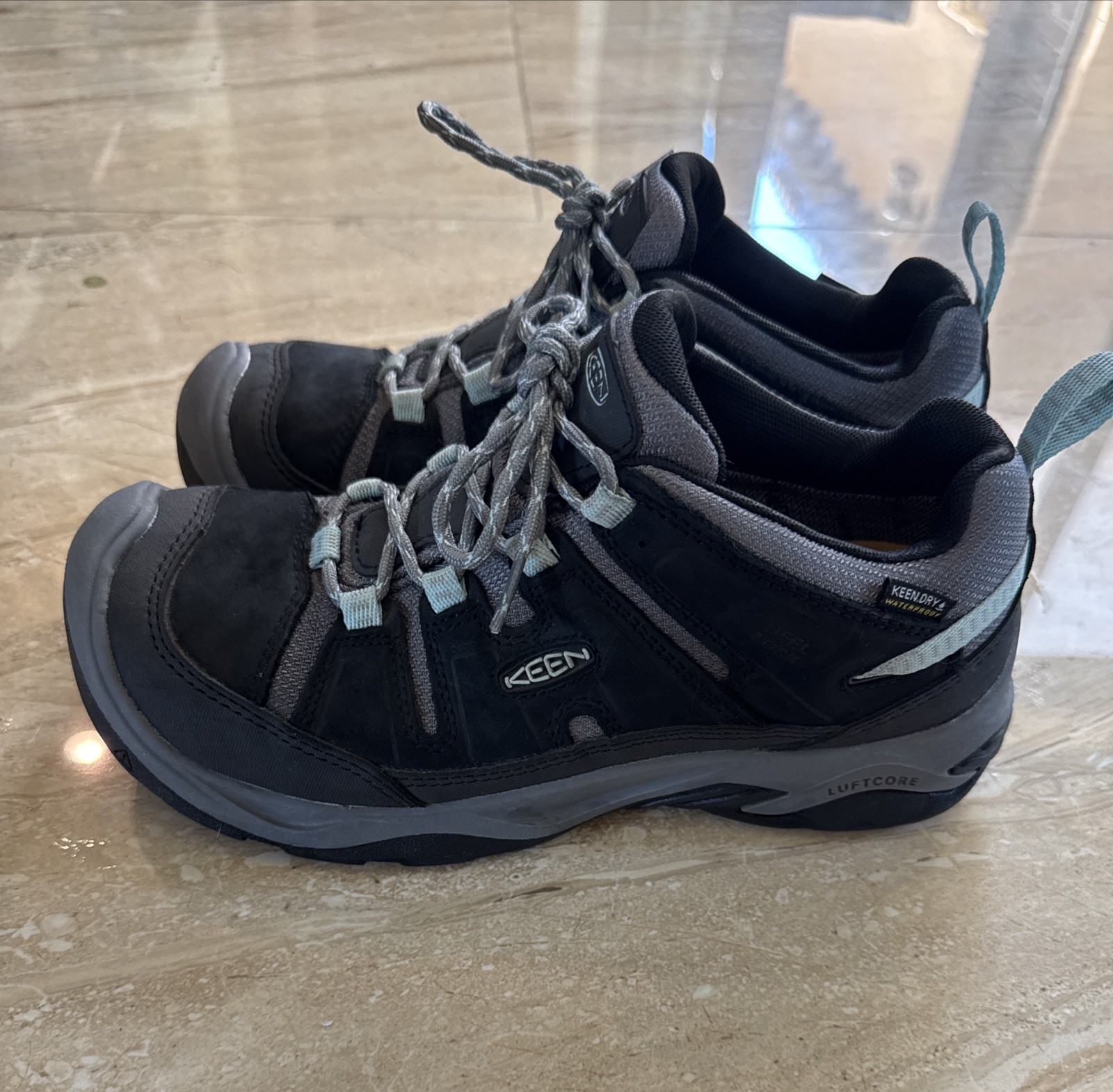Scarpe da trekking Keen Circadia 1026772 donna taglia 8 5 nero blu nuvola impermeabili