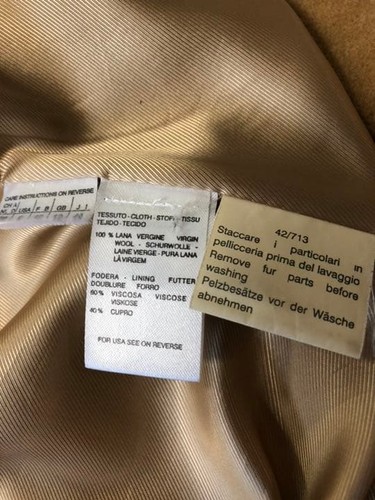 MaxMara Camel Wool Coat with Raccoon Fur Collar, Size M, Italy Made, Near Mint - Picture 6 of 7