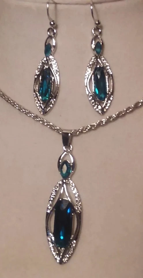 New genuine blue Cubic Zirconia Jewelry Sets Vintage silver earring necklace set - Image 2 of 4