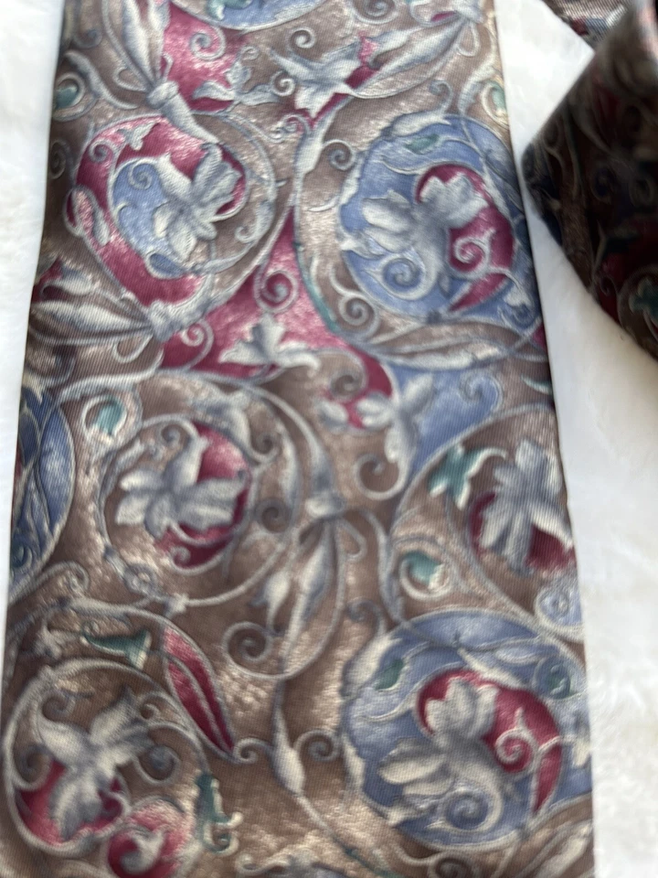 "Corbata de seda clásica Henry Grethel de colección para hombre, floral granate beige azul 55"" por 4""" Foto 2 de 4