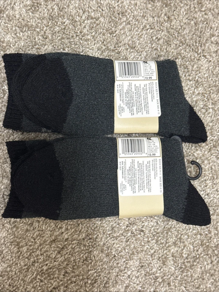 Women Kathy Ireland  Crew Socks Wool/Cashmere Blend Sz 9-11 - 2 Pairs Black New - Image 2 of 2
