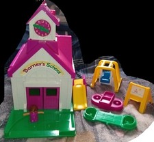 Vintage Lyons Group Barney's School House Playset  Accessories People Lot 1993
